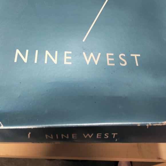 Nine west - Picture 3 of 5